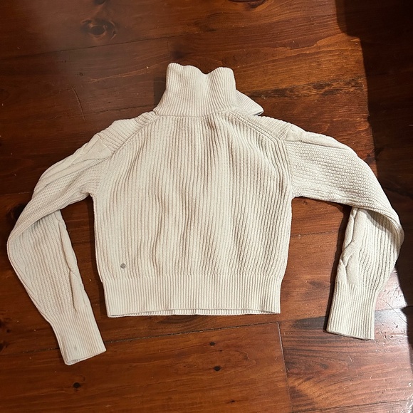 Lululemon Cable Knit Half Zip Size S - Picture 3 of 8